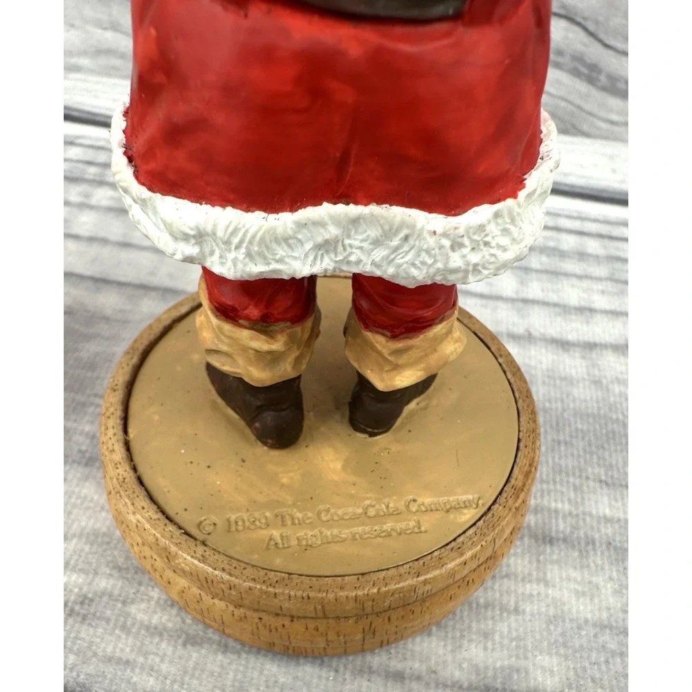 VINTAGE COCA‎ COLA SANTA CLAUS CHRISTMAS ORNAMENT & WILLITTS GALLERIES FIGURINE